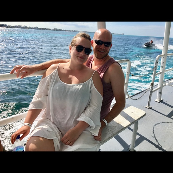 Meet your Posher, Holly - Picture 1 of 1